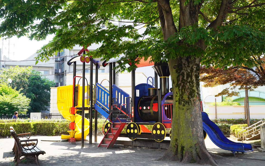 三軒屋公園